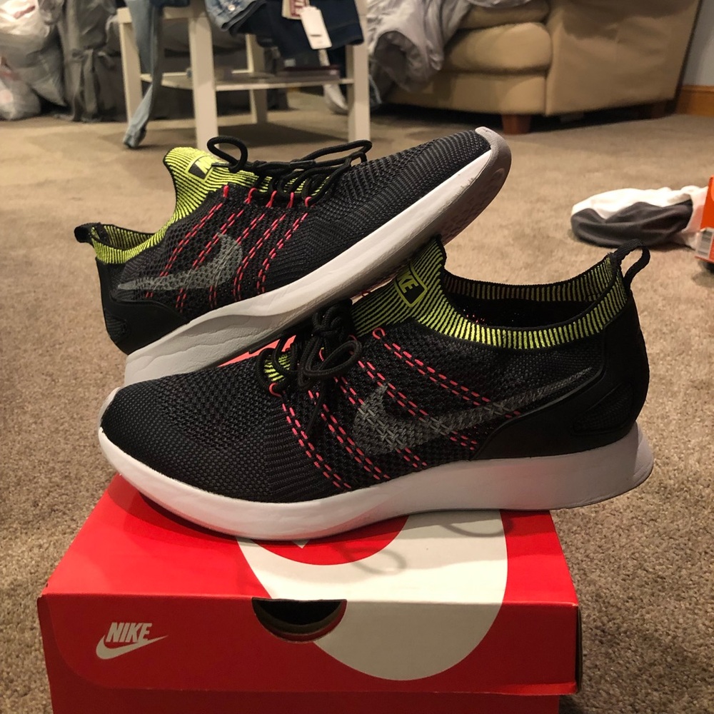Nike air zoom Mariah flyknit